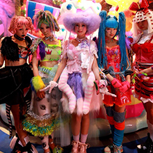 ★Restaurant & Bar★　KAWAII MONSTER CAFE 　“Season2”スタート!!