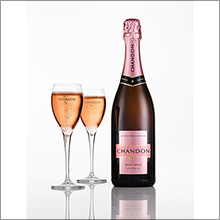 桜の名所をCHANDONロゼを片手に巡る贅沢！「お花見CHANDON 2016」