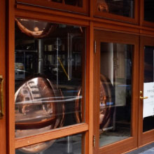 50年以上続く印刷業を中核とする株式会社河内屋が、新規事業としてサラリーマンの聖地・新橋にて新橋内日本初*となる「クラフトビール醸造所」を導入
