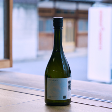 「あろまた」第三弾は“お湯割りで完成する味わい”がテーマ。寒い季節に、ゆっくりと向き合う一杯に